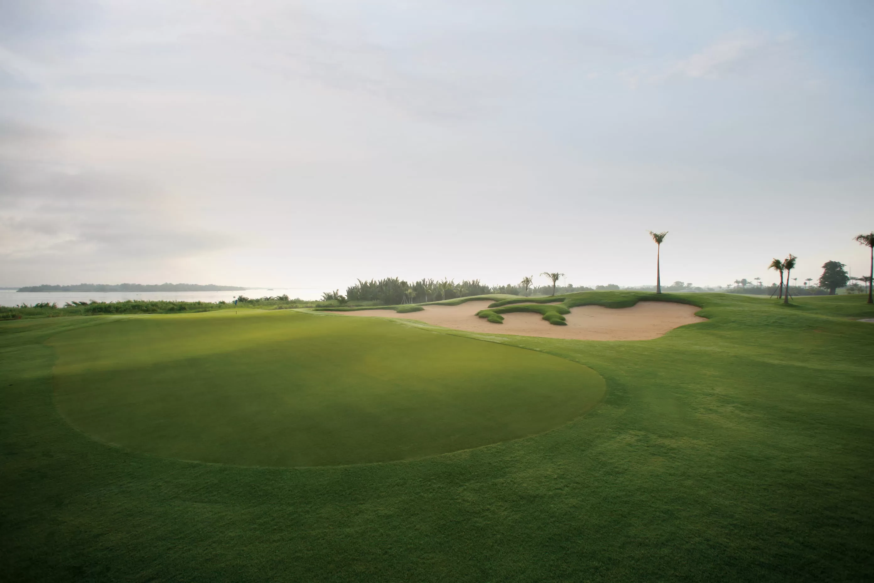 Emerald Country Club