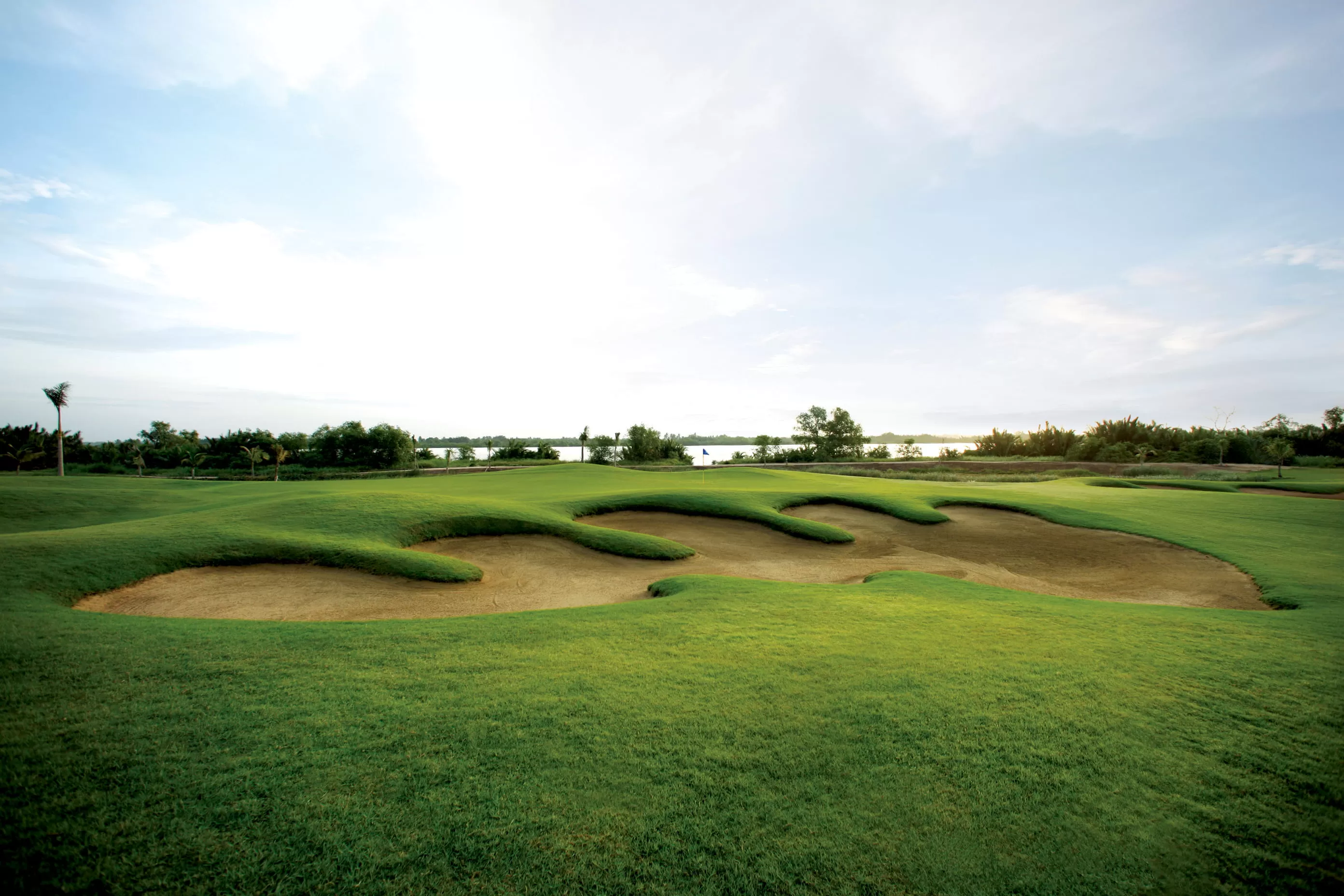 Emerald Country Club